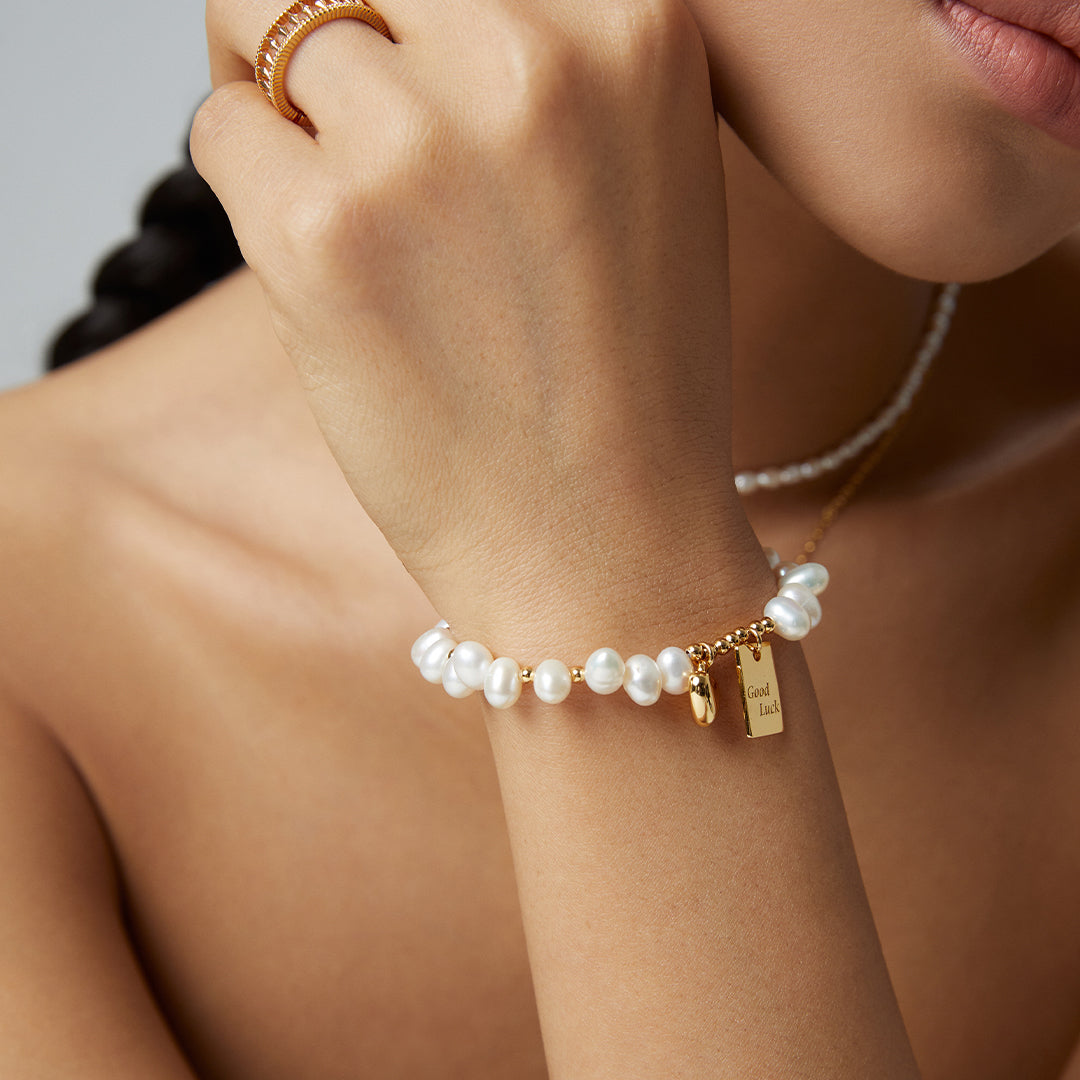 Freshwater Pearl Bracelet with Heart Charms