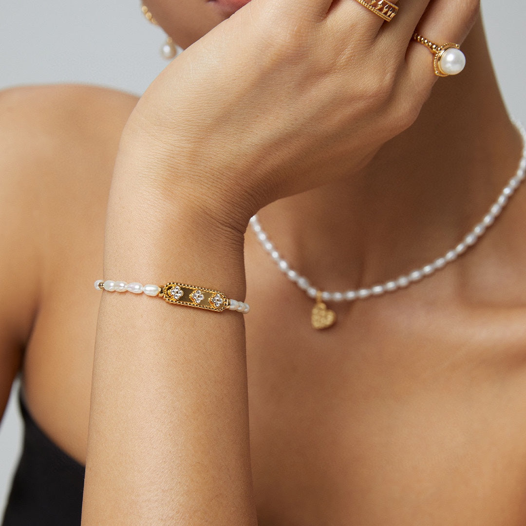 Gold Freshwater Pearl Bar Bracelet