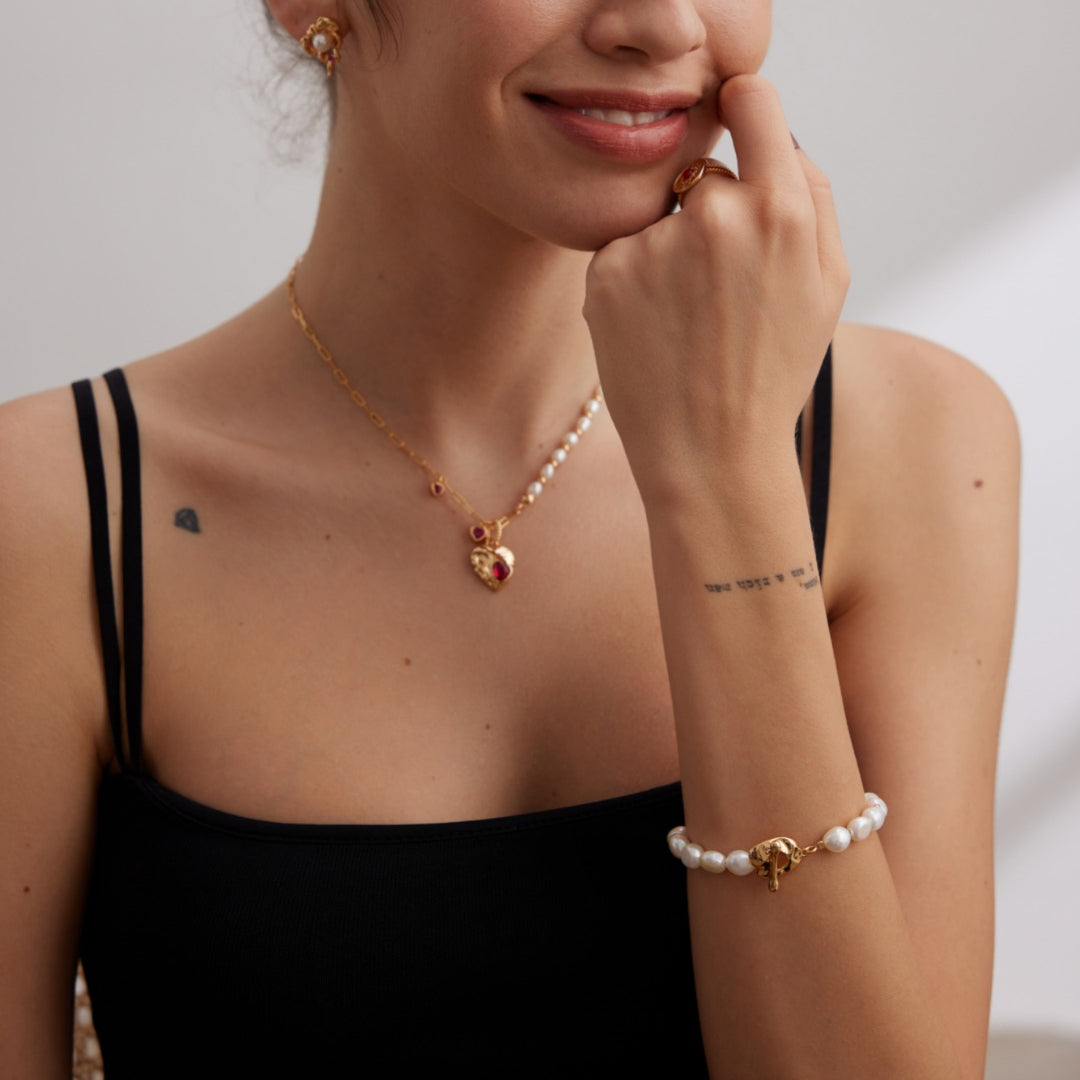 T-bar Clasp Baroque Pearl Bracelet
