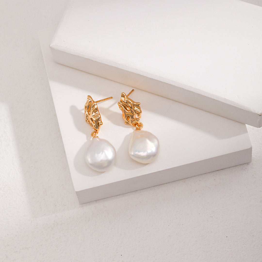 ピアス LESS IS MORE baroque pearl earrings Amazon.com: Baroque Pearl Stud Earrings for Women - 14k Gold
