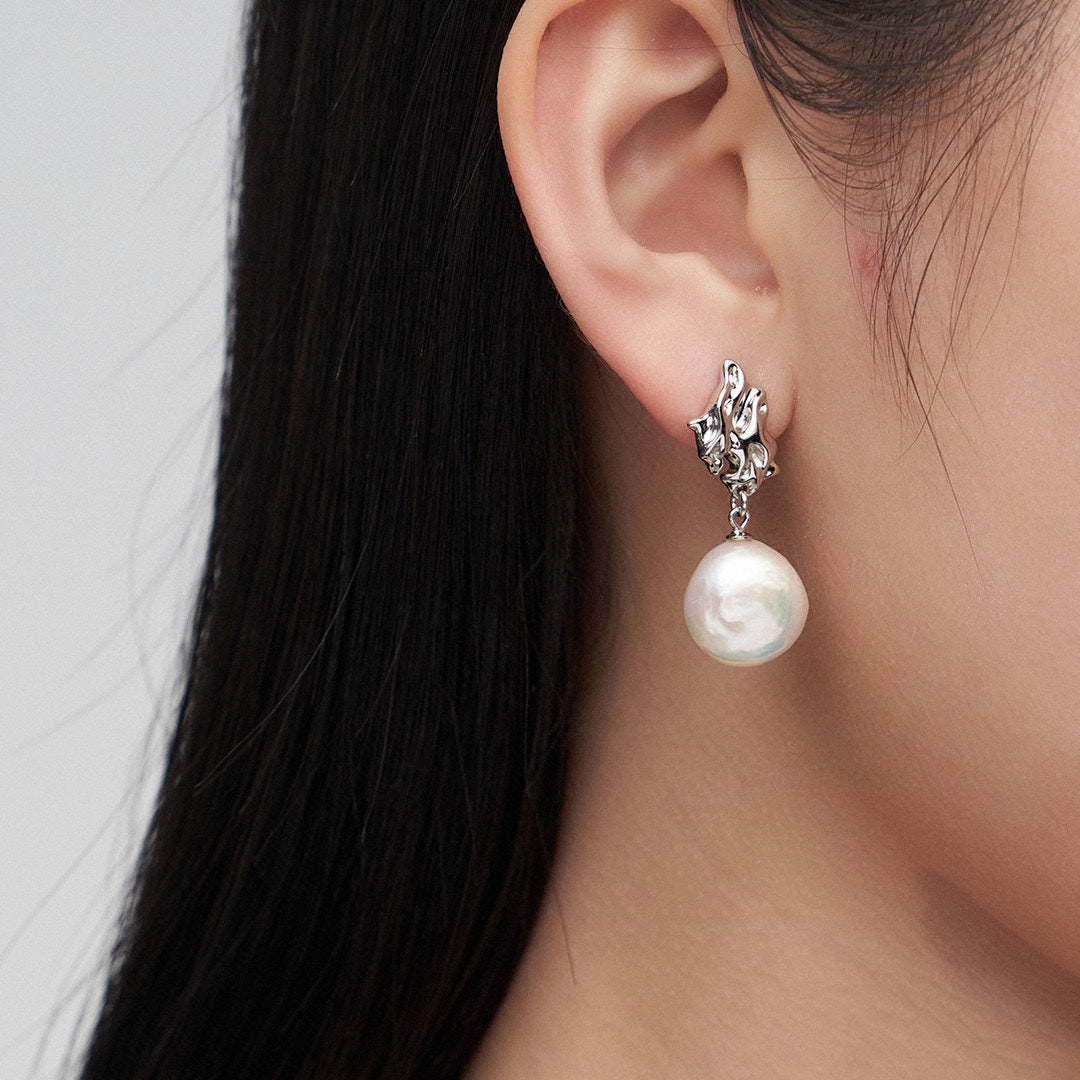 ピアス Monday Edition / [MJxME] Baroque Pearl String Earrings MONDAY EDITION》 [MJxME] Baroque Pearl String Earrings ピアス